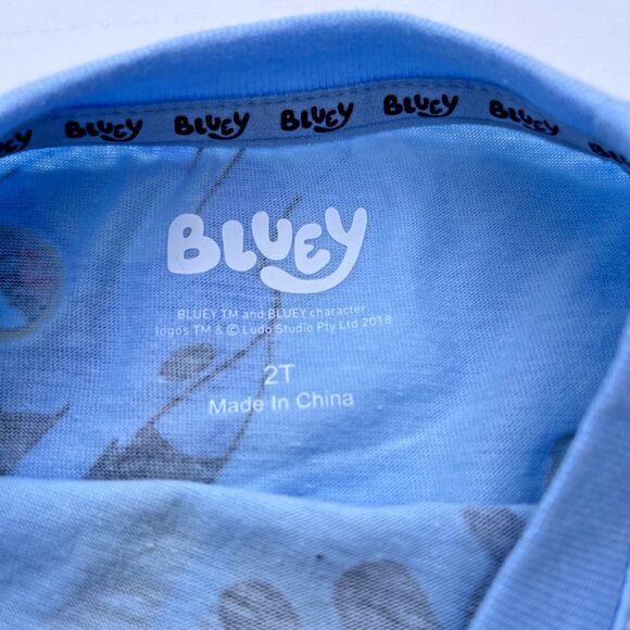Bluey Bingo Two Piece Set Short Sleeve Shirt and Shorts Clear Sky Size 2T NWT - Picture 4 of 7